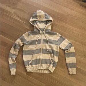 Brandy Melville Gray and Cream Zip Up Sweater